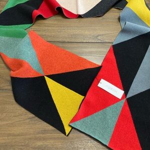 Jo Gordon 100% lambs wool scarf.
